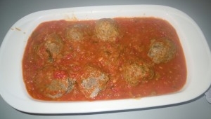 Menú-Arroz a la cubana y Albóndigas con pisto