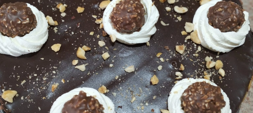 TARTA FERRERO CON THERMOMIX