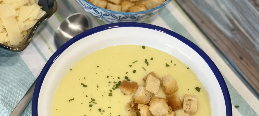 CREMA DE PUERRO CON PARMESANO