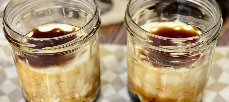 PASTEL DE QUESO AL CARAMELO EN VASITOS
