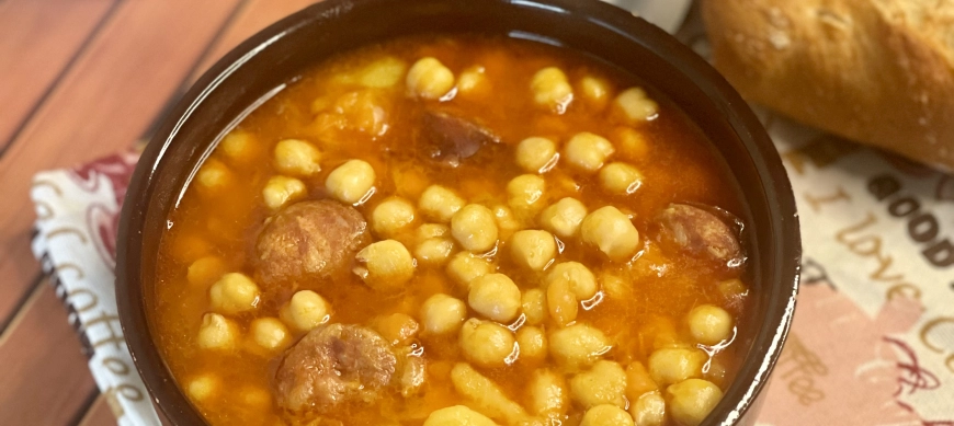 GUISO DE GARBANZOS CON VERDURAS