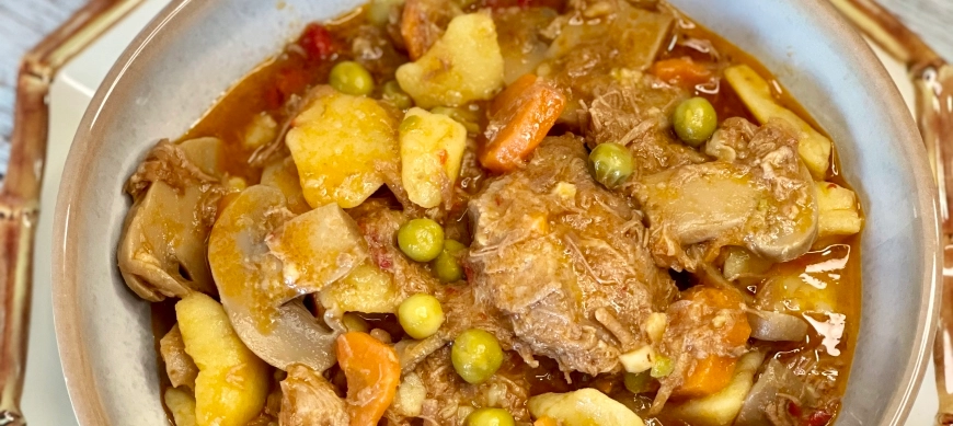 GUISO DE CARNE, PATATAS Y CHAMPIÑONES
