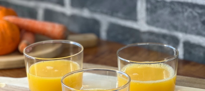 ZUMO DE MANDARINA Y ZANAHORIA EN THERMOMIX