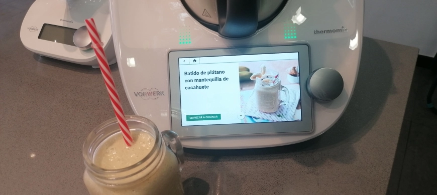 COCTEL DE HELADO DE LIMÓN Y CAVA.