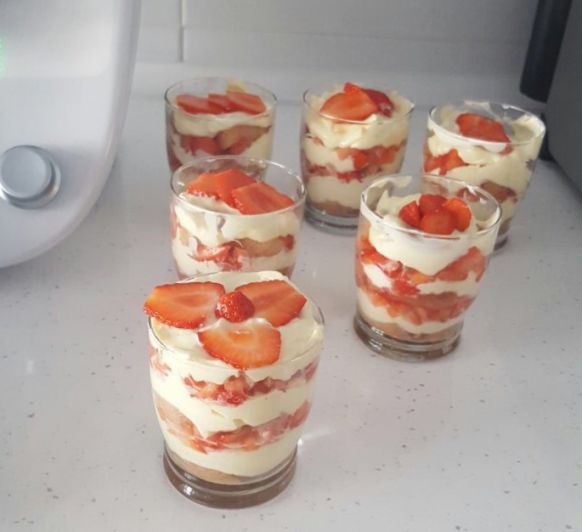 TIRAMISÚ DE FRESA